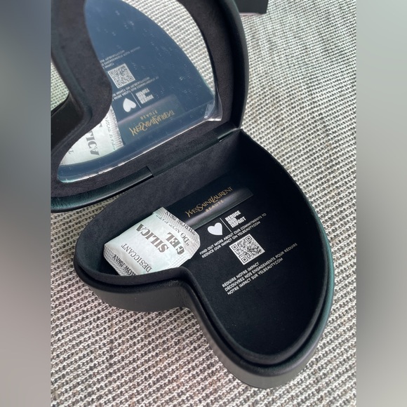 Yves Saint Laurent Black Heart Vanity Box - Picture 5 of 12